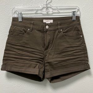 H&M Olive Green Cuffed Shorts